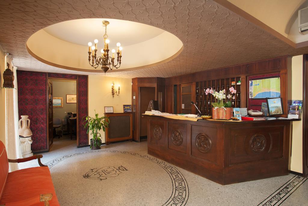 Hotel Splendid Mare Laigueglia Exterior foto